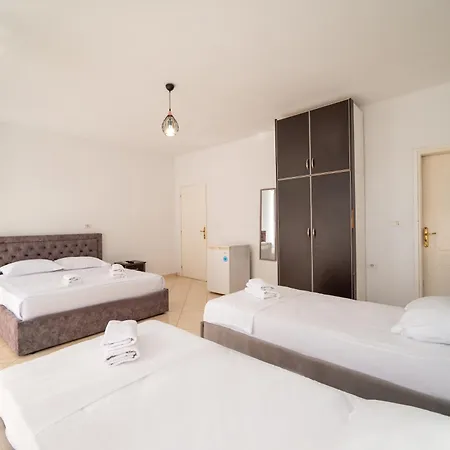 Alnes Szálloda 3*
