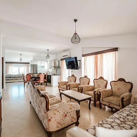 Alnes 3* Saranda