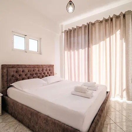 Alnes Hotel 3*