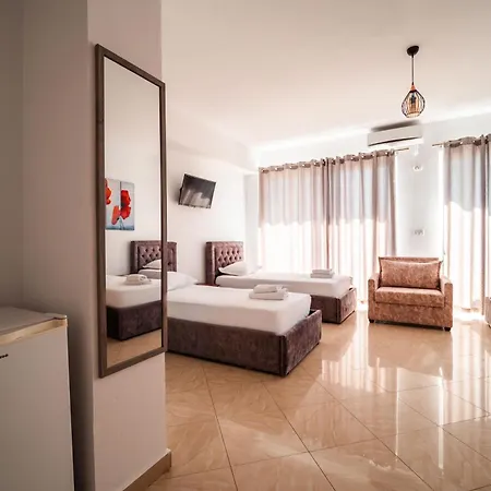 Alnes Hotel 3*