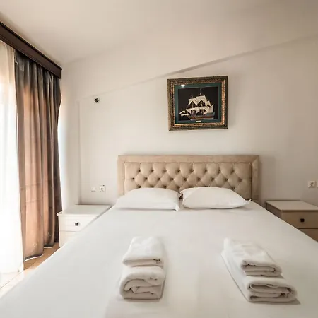 Alnes Hotel Sarandë