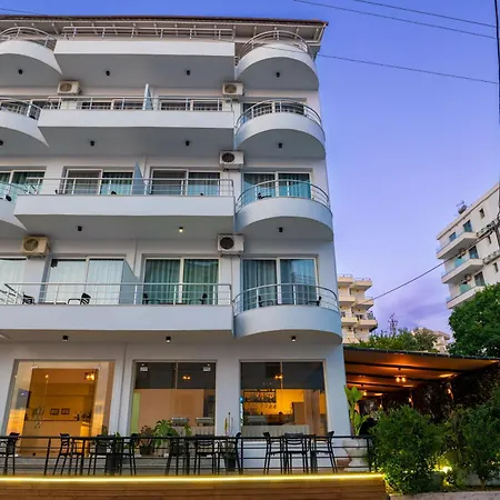 Alnes Hotel Sarandë