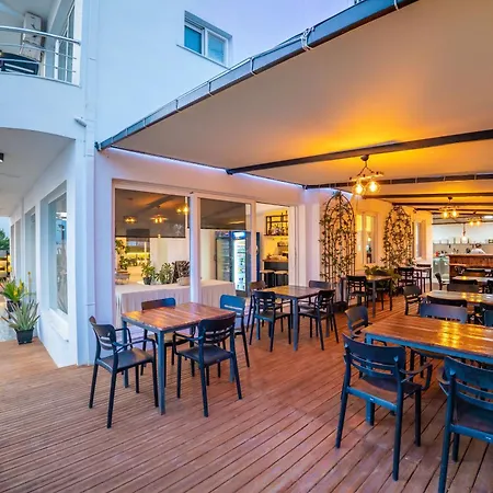 Hotel Alnes Sarandë