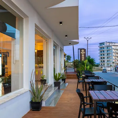 Alnes 3* Sarandë