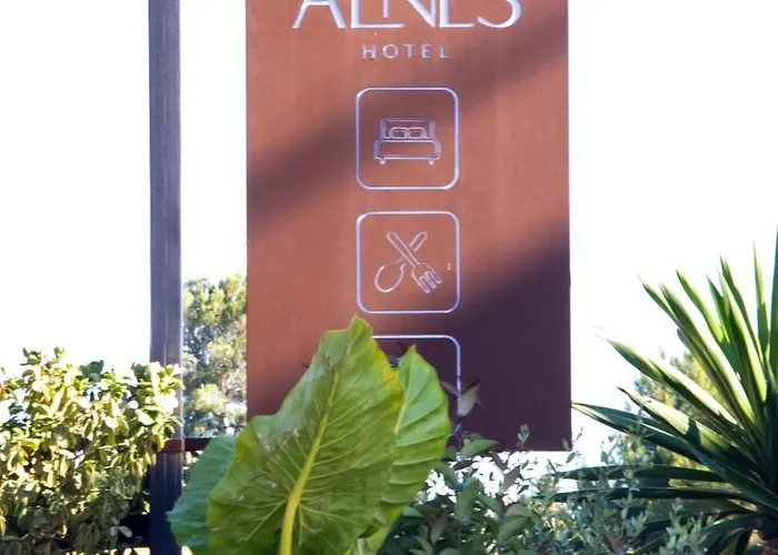 Alnes Hotel Sarandë